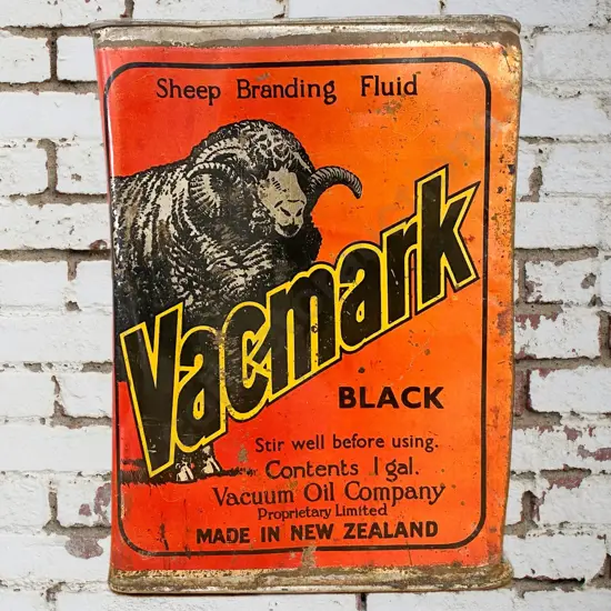 A/F Early Vacmark Tin