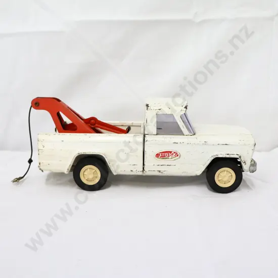 Tonka NZ Made Jeep Tow Truck