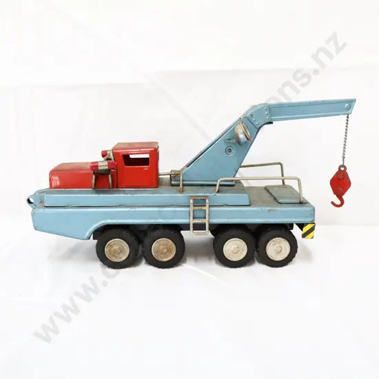 Japanese SSS International Tin Toy Tow Truck