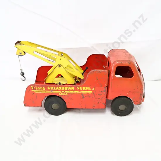 NZ Made Triang Diesel Crash Truck