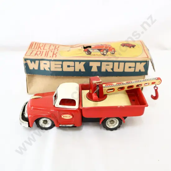Boxed Japanese SSS Tow Truck