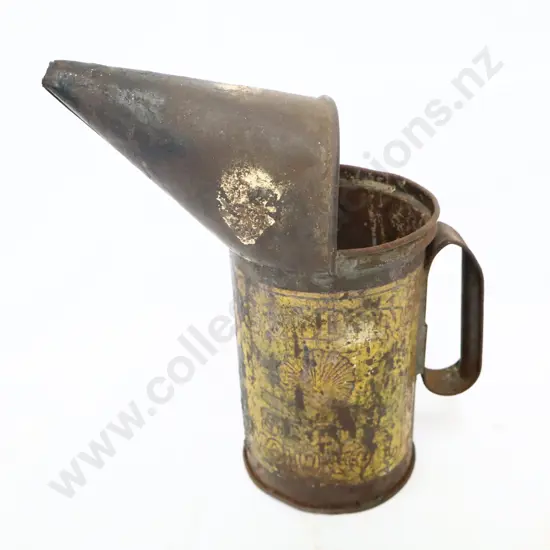 Shell Oil Dipper