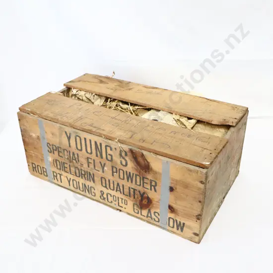 Youngs Sheep Dip Box With Battery Jars