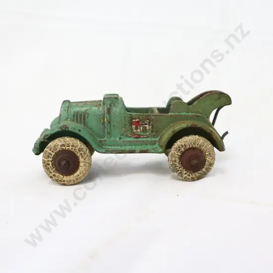 EARLY Cast Iron Open Top Tow Truck