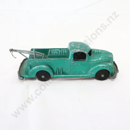 Green Cast Aluminium Tow Truck