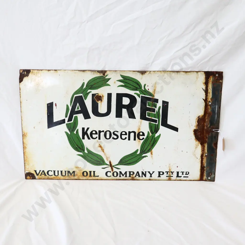 Laurel Kerosene Enamel Sign Image 1++
