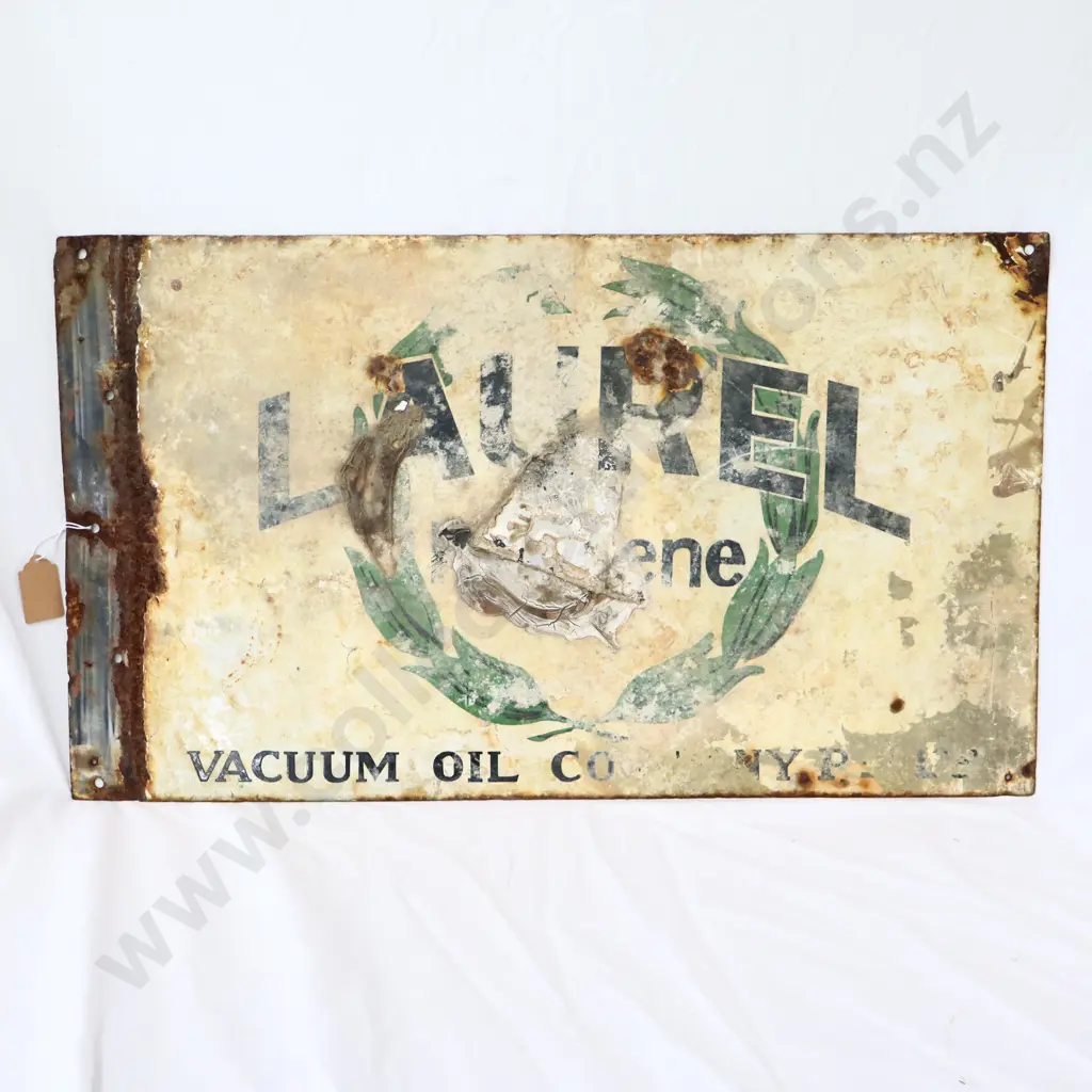 Laurel Kerosene Enamel Sign Image 1++