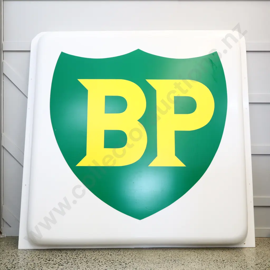 NEW OLD STOCK LARGE BP Lightbox Lense Perspex Sign Image 1++