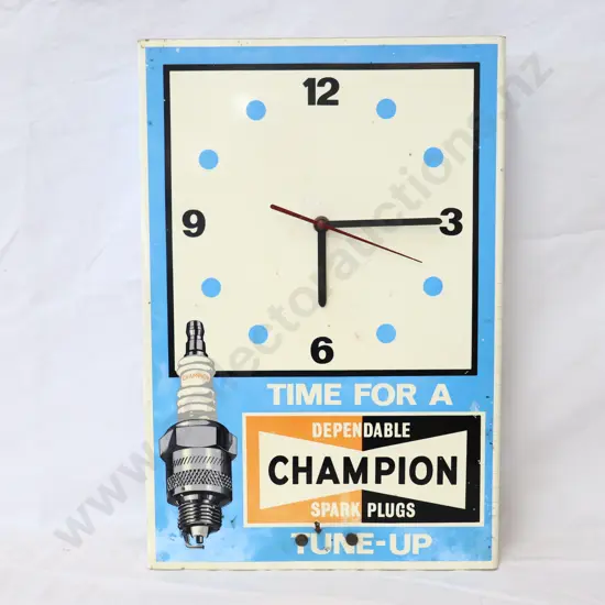 WORING Champion Spark Plugs Clock