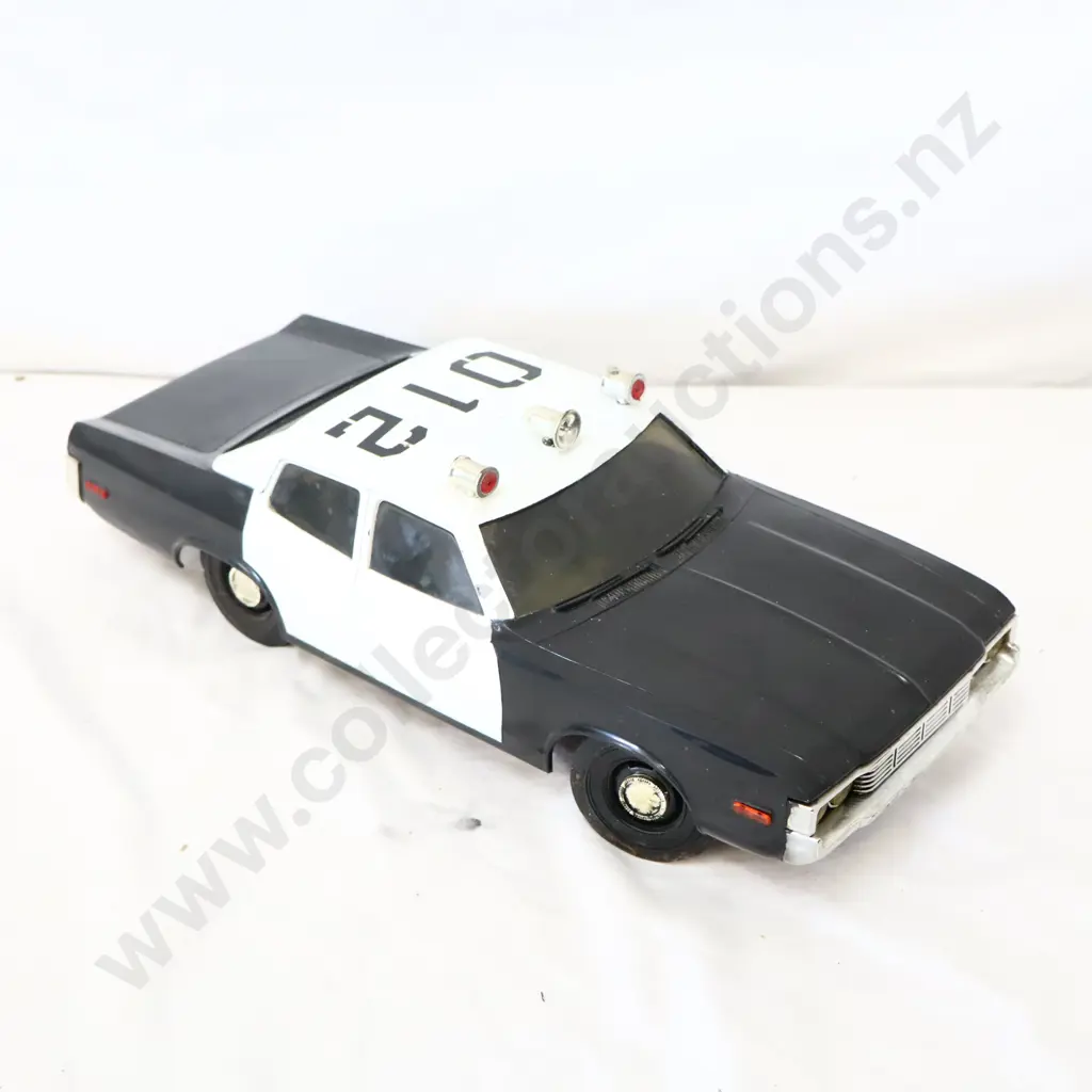 Vintage COX Petrol Powered Police Car Image 1++