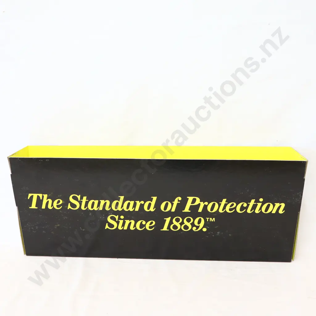 Pennzoil Cardboard Lightbox Image 1++