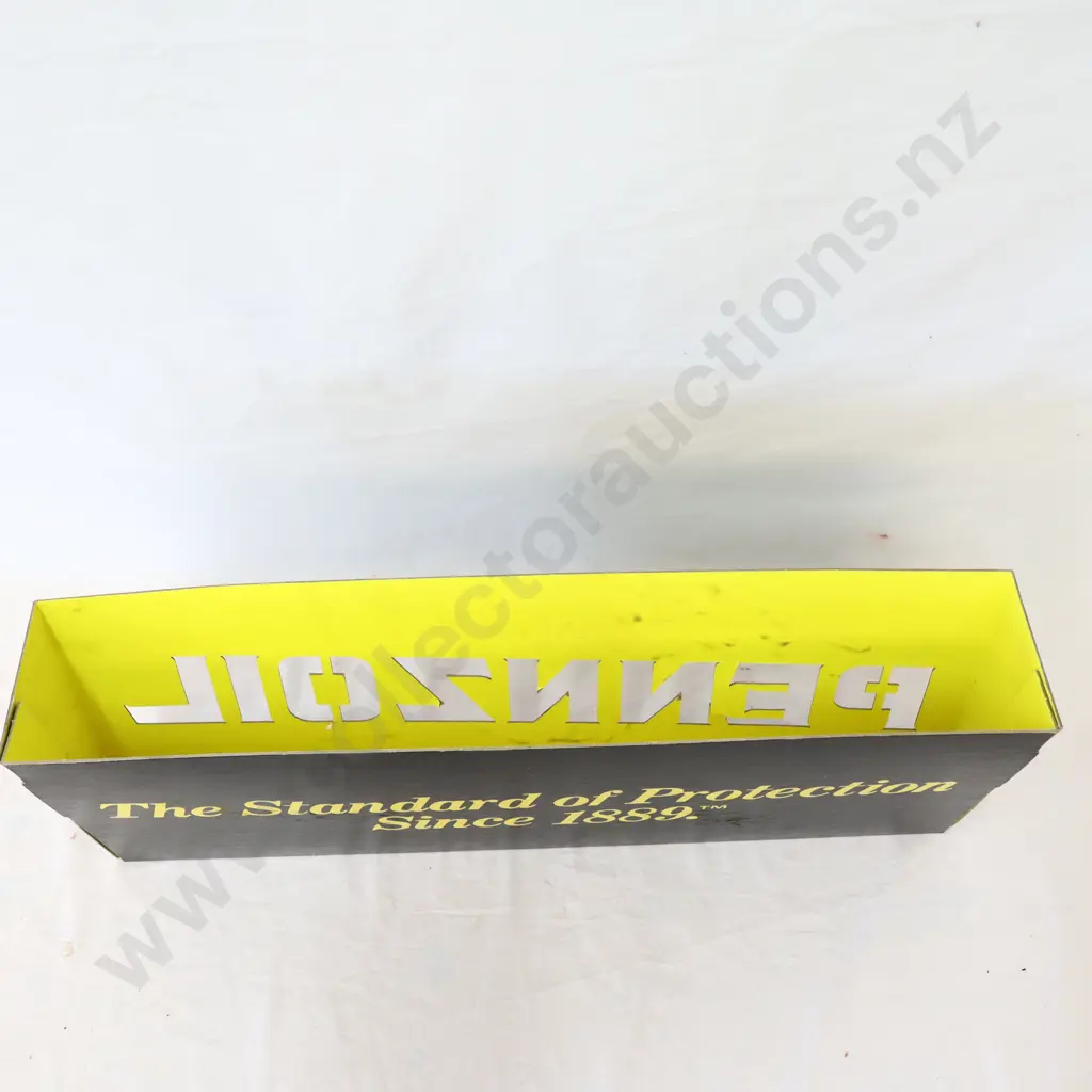 Pennzoil Cardboard Lightbox Image 1++