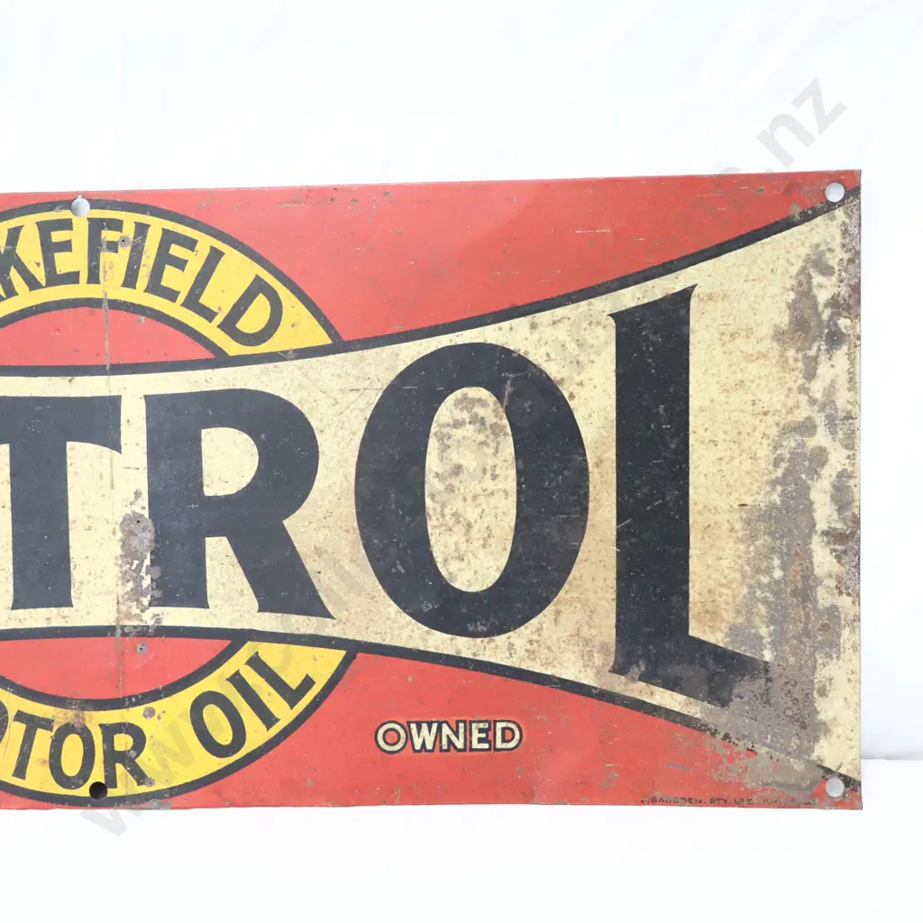 RARE EARLY Castrol Bowtie 12 Bottle Tin Rack Sign Image 1++
