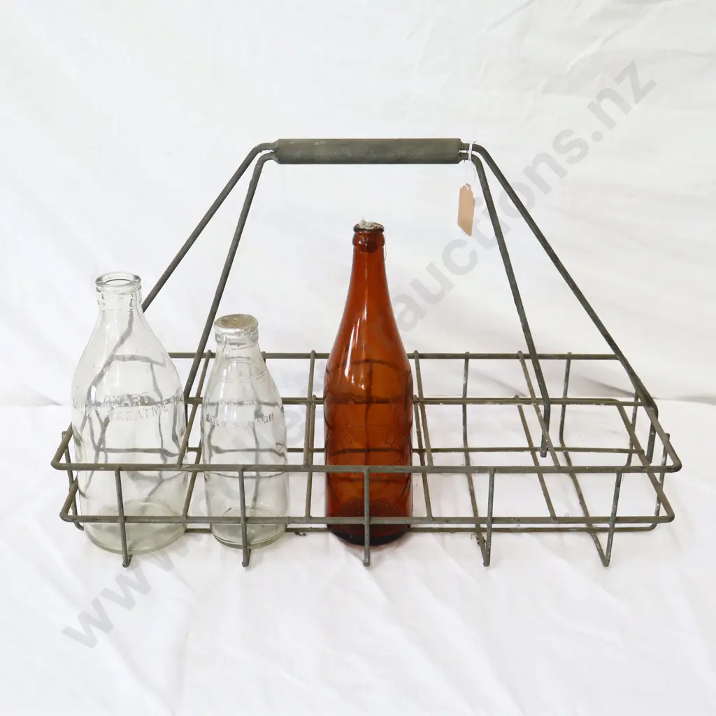 10 Bottle Oil Basket With 2 x Milk Bottles Image 1++