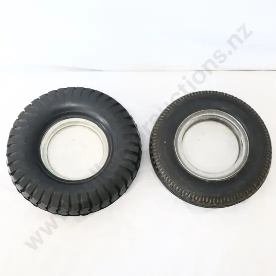 Gillette And Lee Conshohocken Tyre Ash Trays