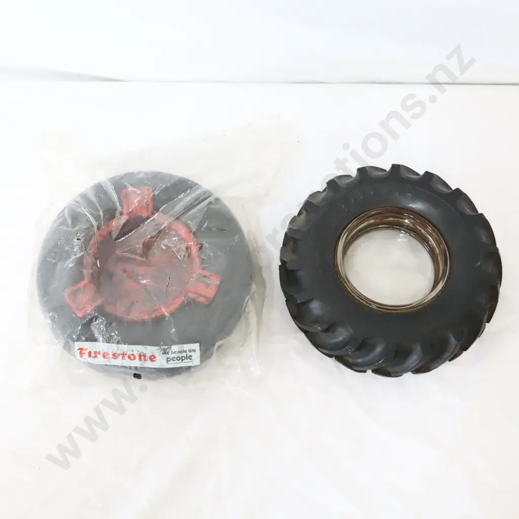 NEW OLD STOCK Firestone and Firestone Tractor Ashtray Image 1++