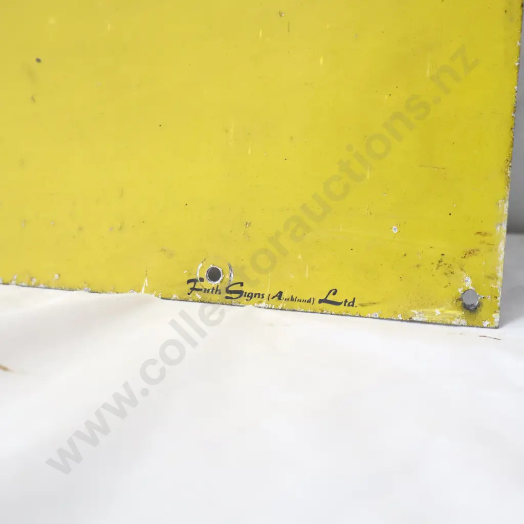 Lucas Batteries Tin Sign (Firth Signs Auckland Makers) Image 1++