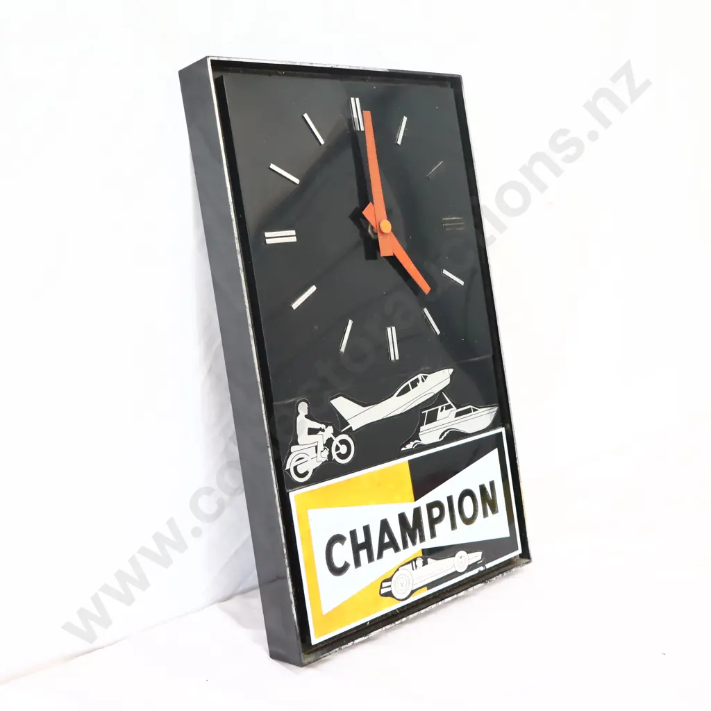 WORKING Champion Spark Plugs Clock Image 1++
