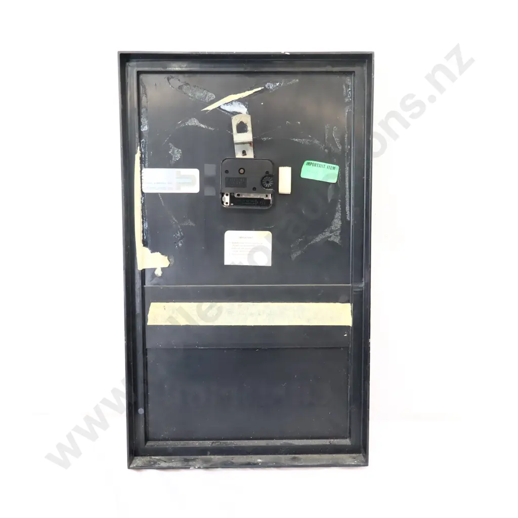 WORKING Champion Spark Plugs Clock Image 1++