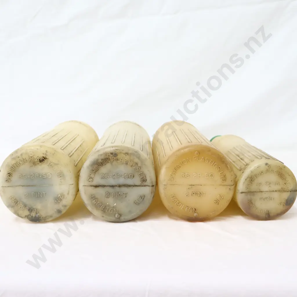 BP Plastic Oil Bottles x 4 Image 1++