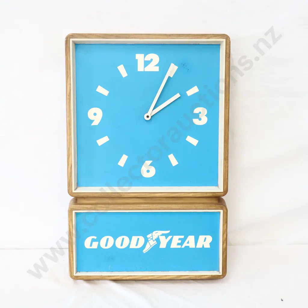 WORKING Goodyear Advertising Clock Image 1++