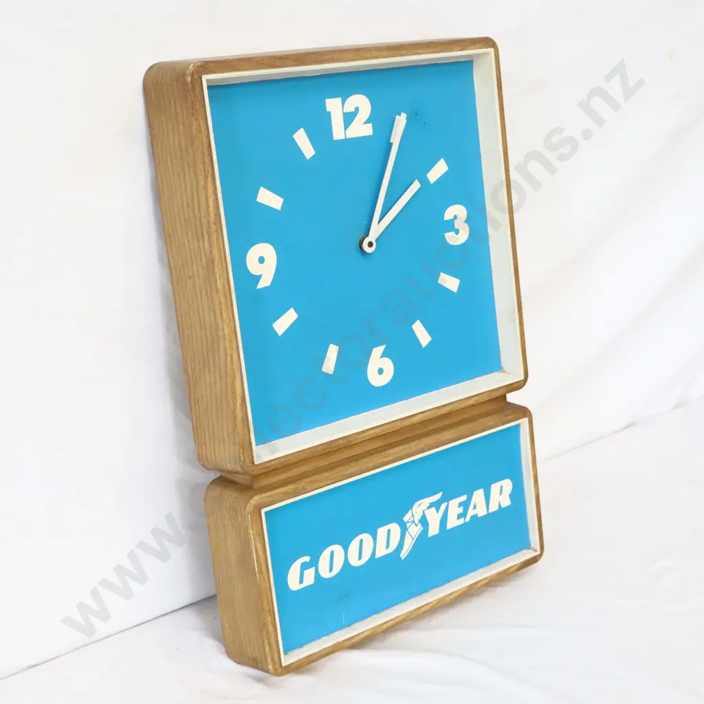 WORKING Goodyear Advertising Clock Image 1++