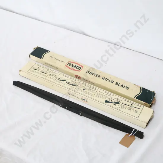 NEW OLD STOCK Pair of Texaco Wiper Blades