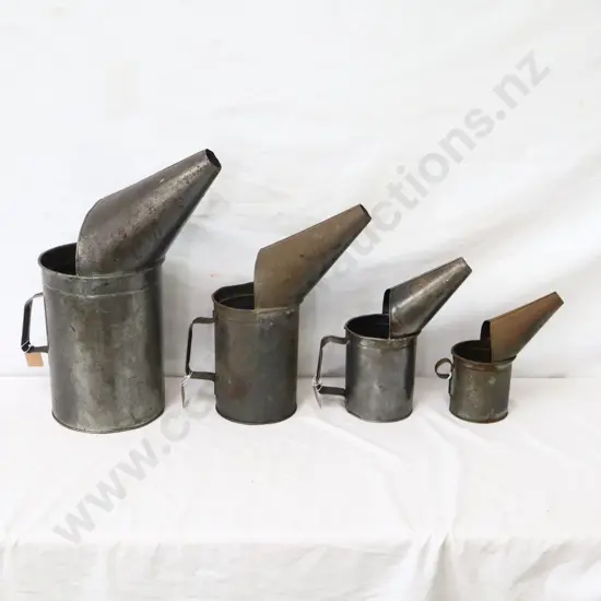 VERY TIDY Oil Dippers x 4