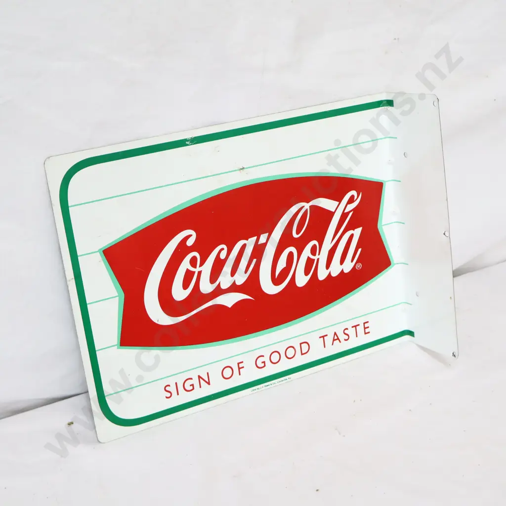 REPRODUCTION Coca Cola Fish Tale Flanged Sign Image 1++