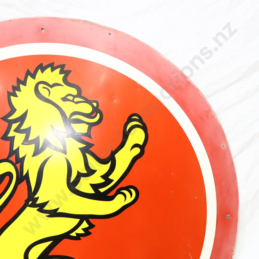 LARGE Tin Lion Red Sign Image 1++