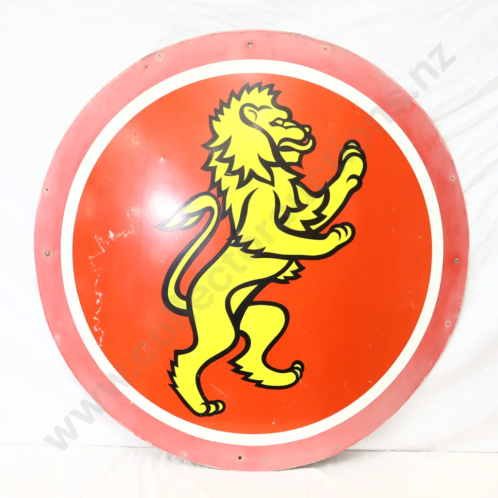 LARGE Tin Lion Red Sign Image 1++