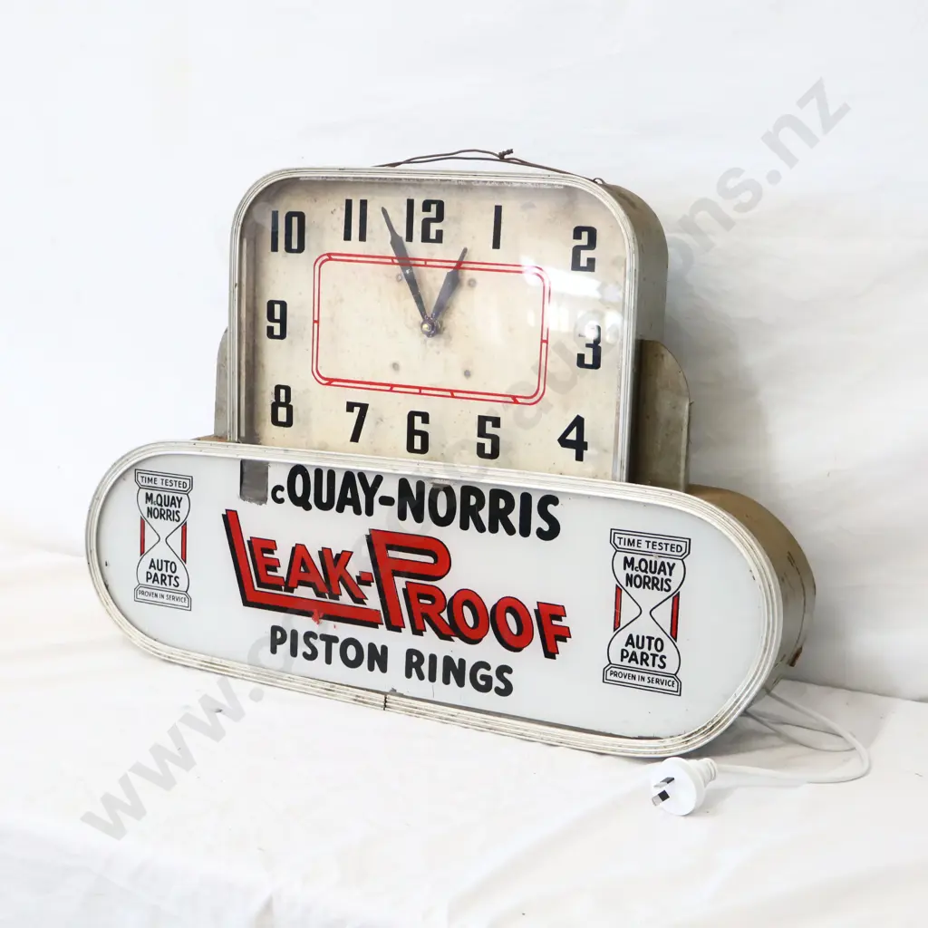 WORKING Mcquay Norris Light Up Advertising Clock Image 1++