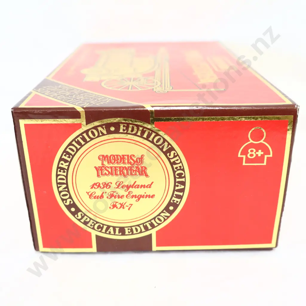 Matchbox models of yesteryear YS-9 1936 Leyland Cub Fire Engine FK7 Image 1++