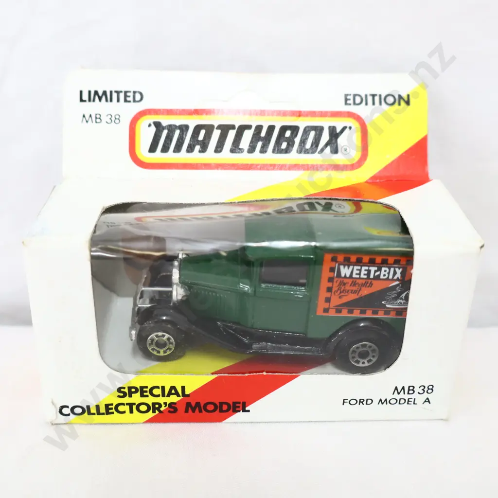 Matchbox MB 38 Ford Model A  weetbix green  Image 1++
