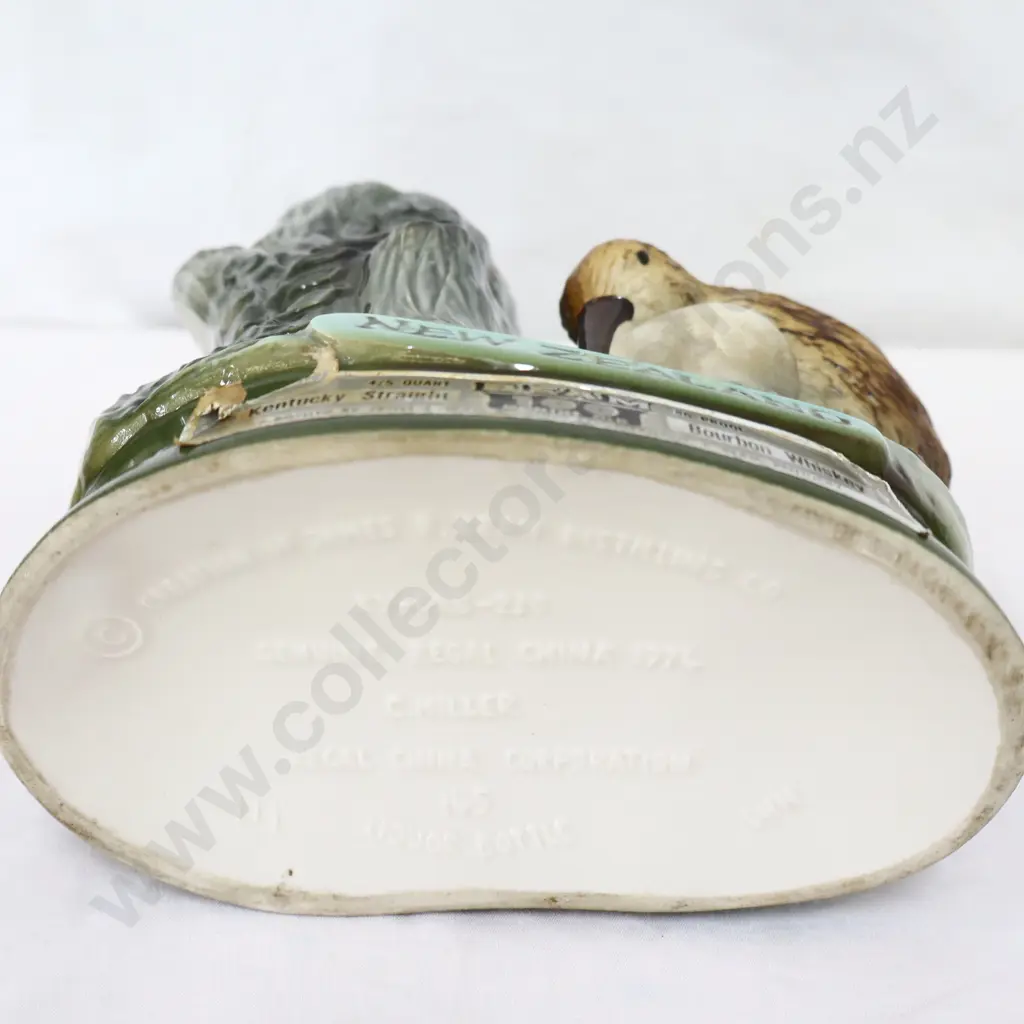 Jim Beam NZ  Kiwi Decanter  Image 1++