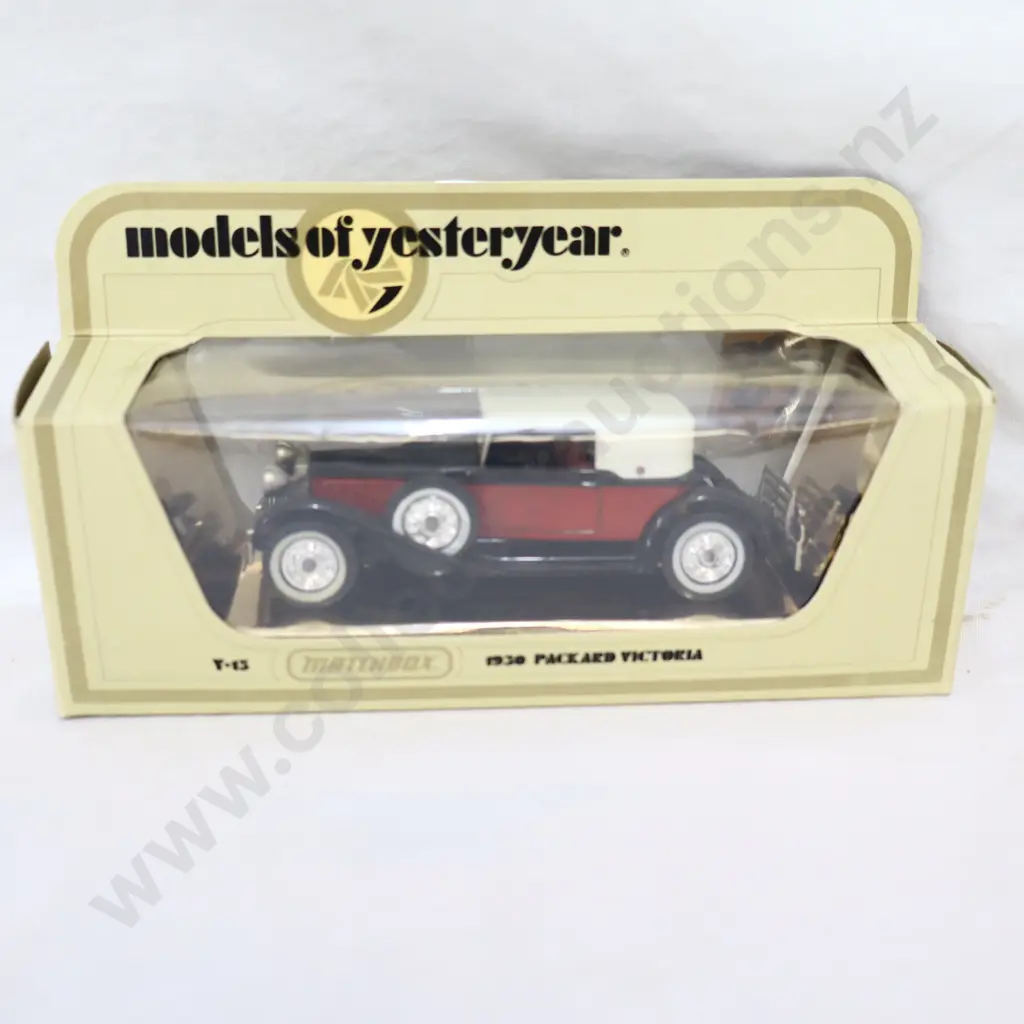 Matchbox models of yesteryear  Y-15  1930 Packard Victoria  Image 1++