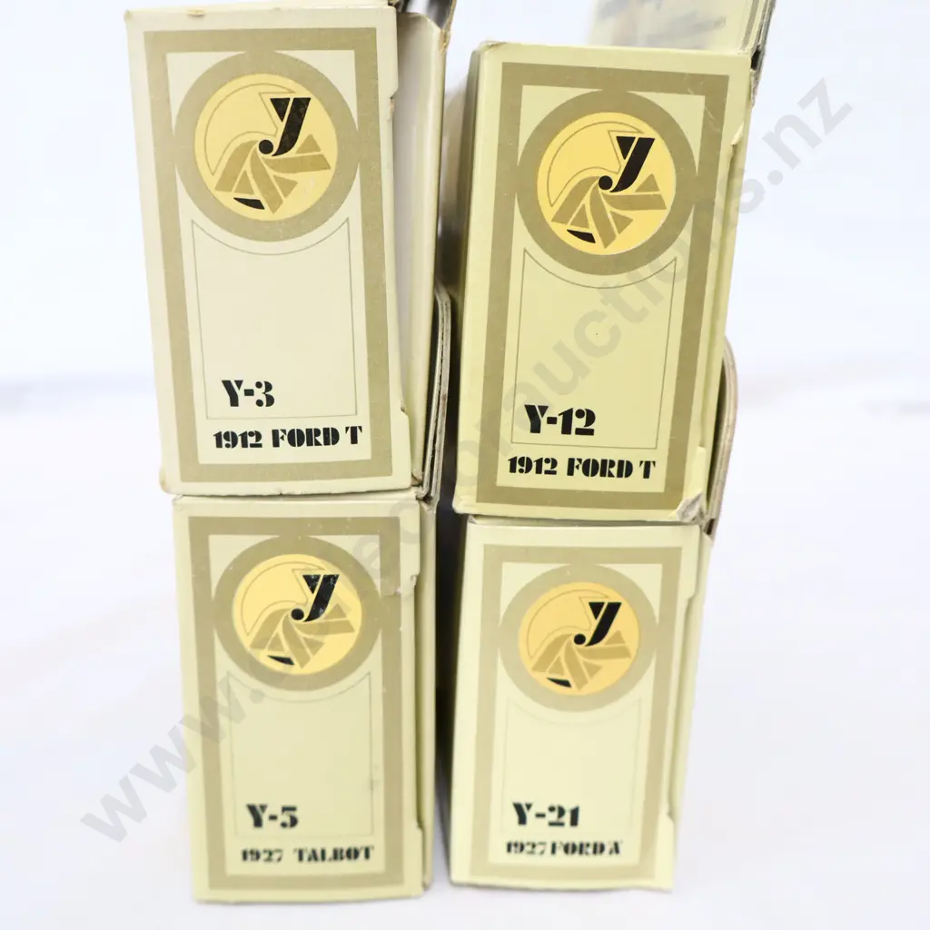 Matchbox models of yesteryear  4 Pce   Menier Chocolat , Express dairy, EverReady  & Sunlight Image 1++