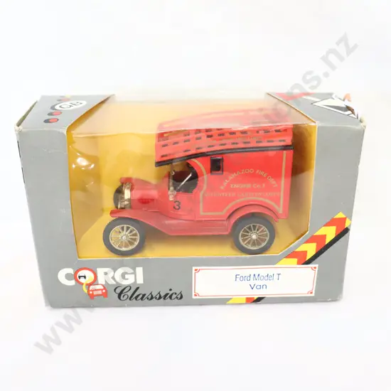 Corgi classics Model T Van  Ford  Kalamazoo Fire Dept  865/3