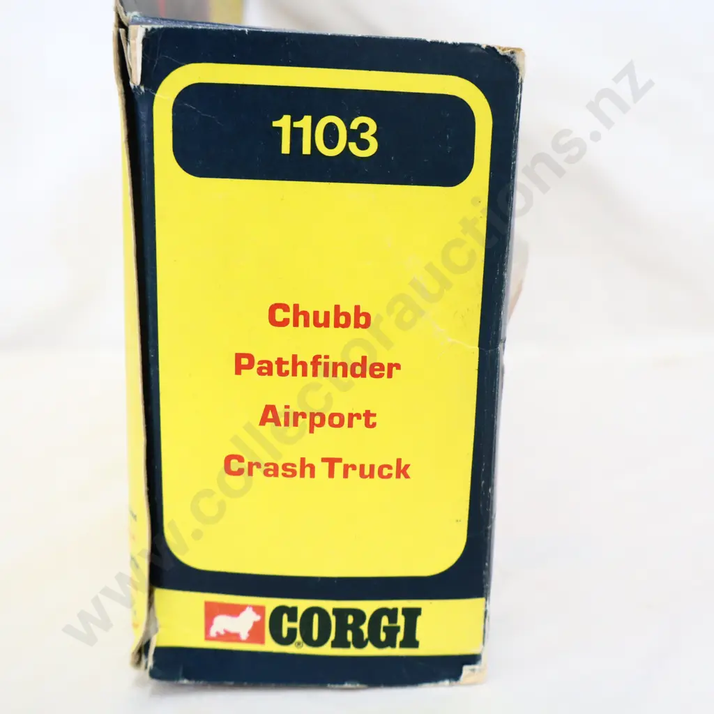 Corgi Major  Chubb Pathfinder Airport Crash Truck  1103 Image 1++