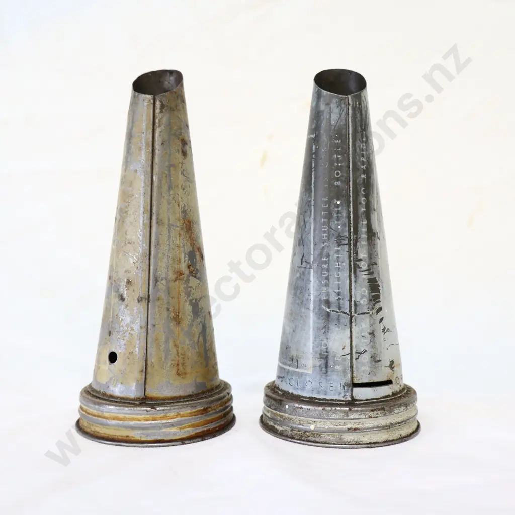 Mobil Oil AF Oil Bottle Tops Image 1++