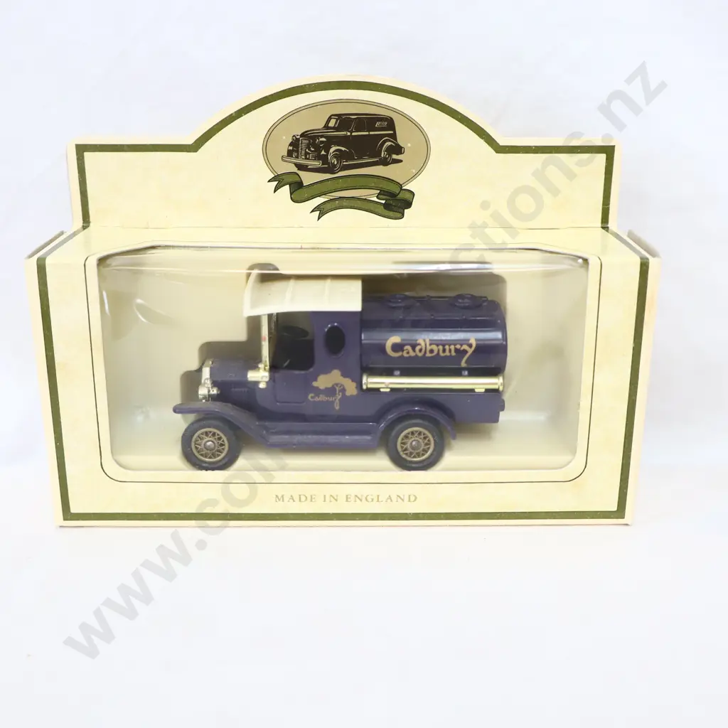 Lledo  Cadbury 1920 Model TT Ford  milk tanker  Image 1++