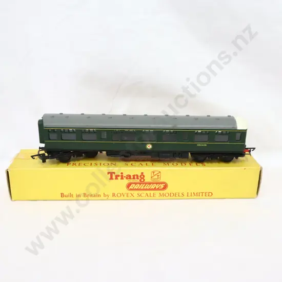 Tri-ang T136 Diesel Trailer Car Non Powered 