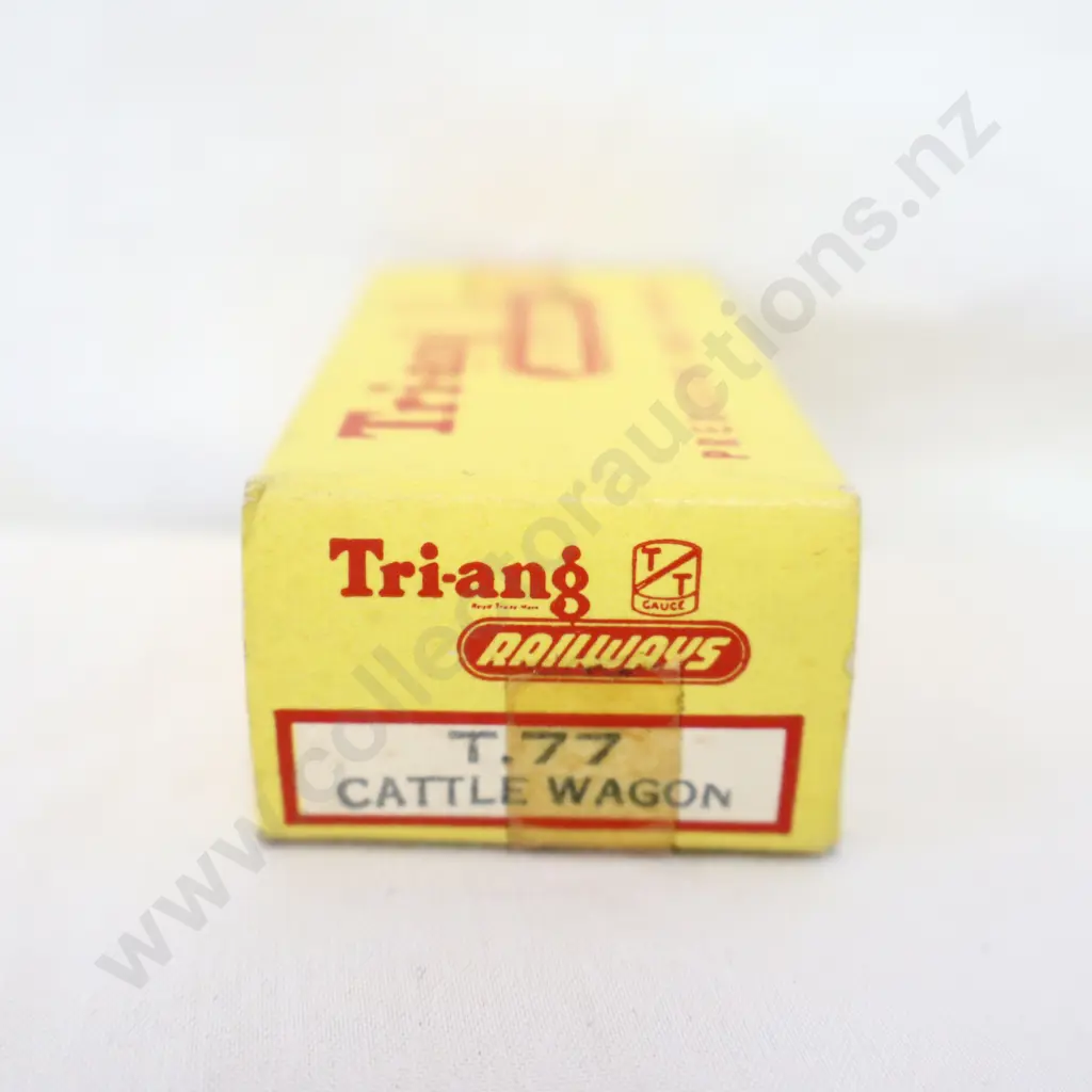 Tri-ang T77 cattle wagon  Image 1++