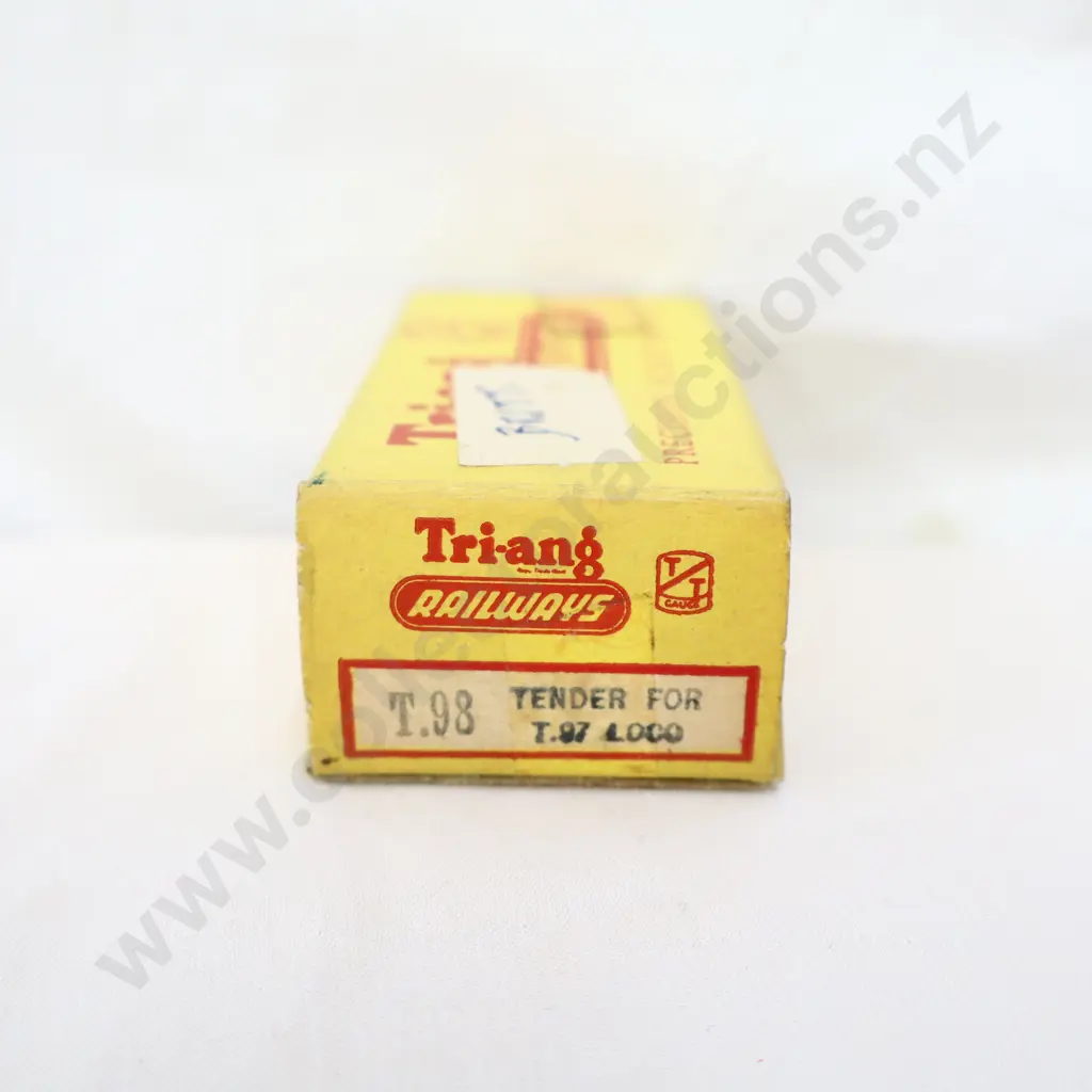 Tri-ang  T98  Tender for T97 Loco  Image 1++
