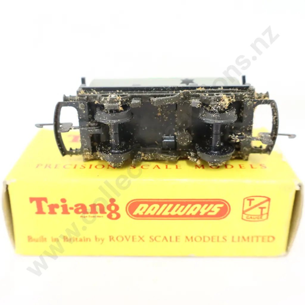 Tri-ang  T-73  Petrol tank BP Image 1++