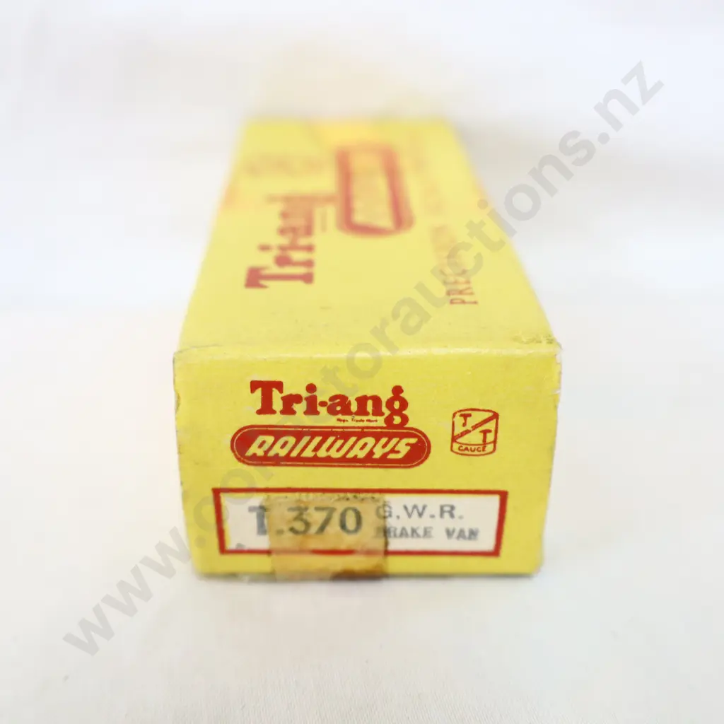 Tri-ang   T-370  G.W.R  Brake van  Image 1++