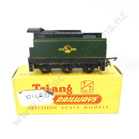 Tri-ang T -94  Merchant Navy Tender 