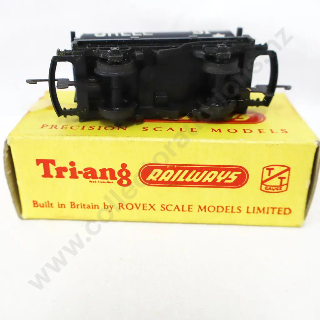 Tri-ang  T -75  Shell petrol Wagon Image 1++