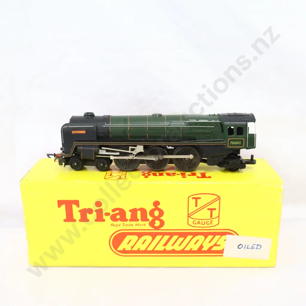 Tri-ang  T-97  4-6-2 Britannia Loco Image 1++