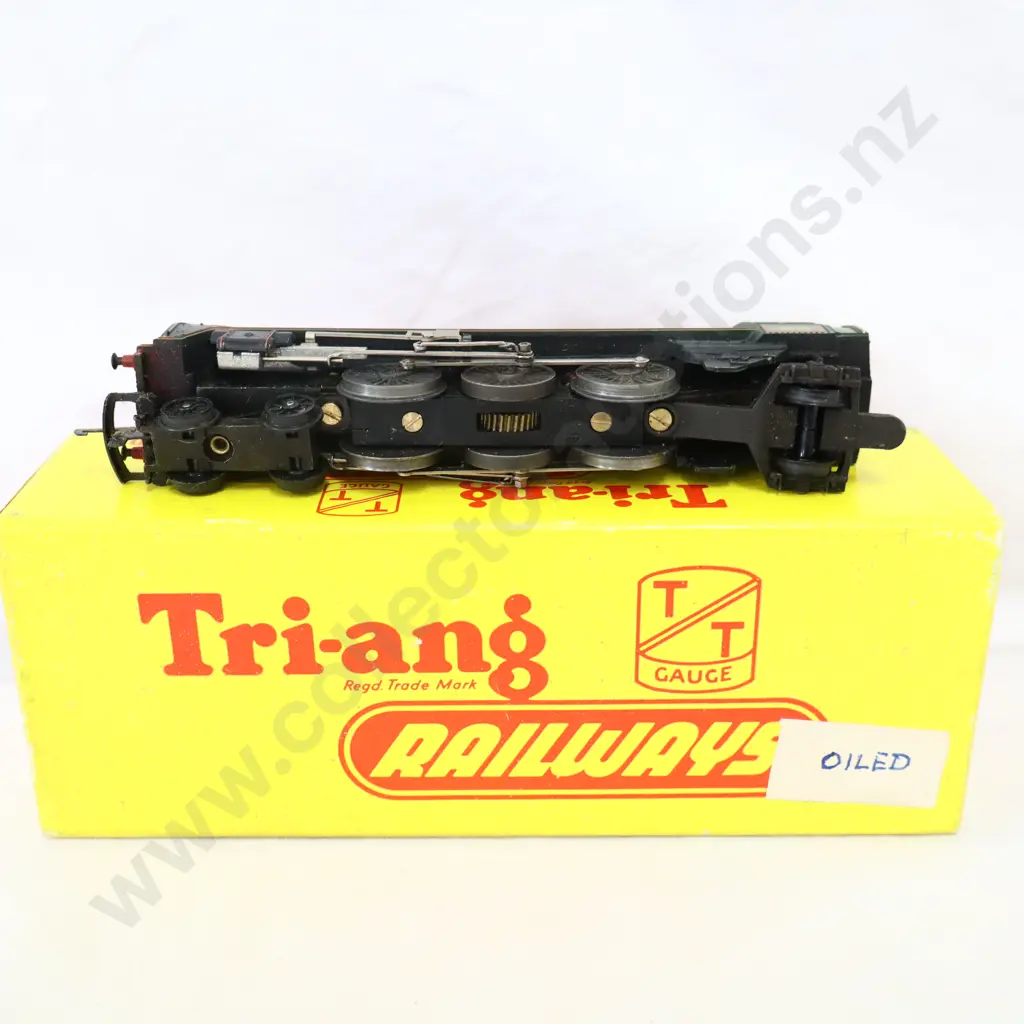 Tri-ang  T-97  4-6-2 Britannia Loco Image 1++